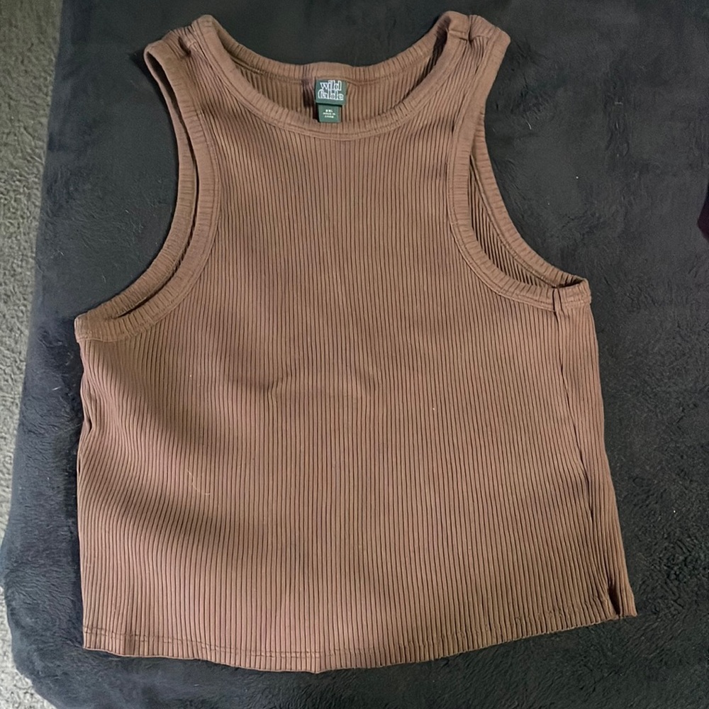 Cute tank top never worn